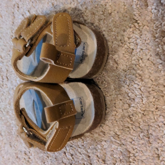 Carter's 0-3 month sandal - Picture 2 of 3